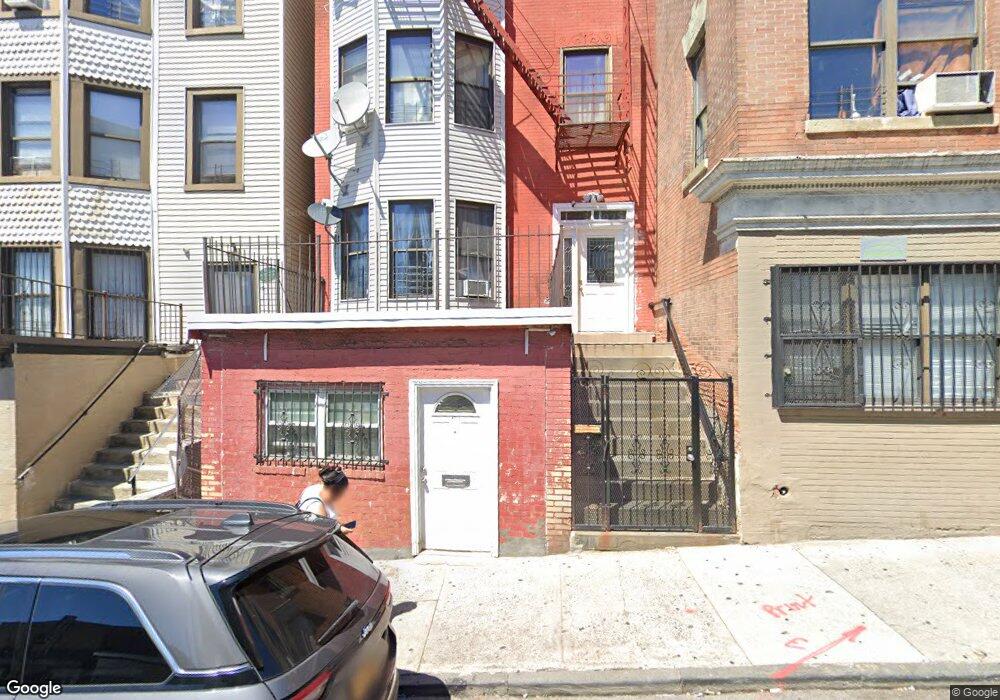 127 Elm St, Yonkers, NY 10701 - photo 1