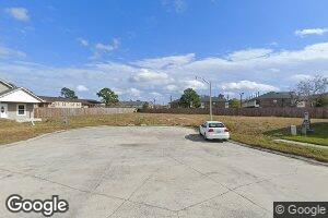 2372 E Village Ct, Terrytown, LA 70056