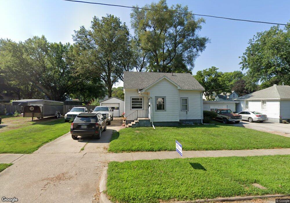 304 E Thomas Ave, Shenandoah, IA 51601 - photo 1