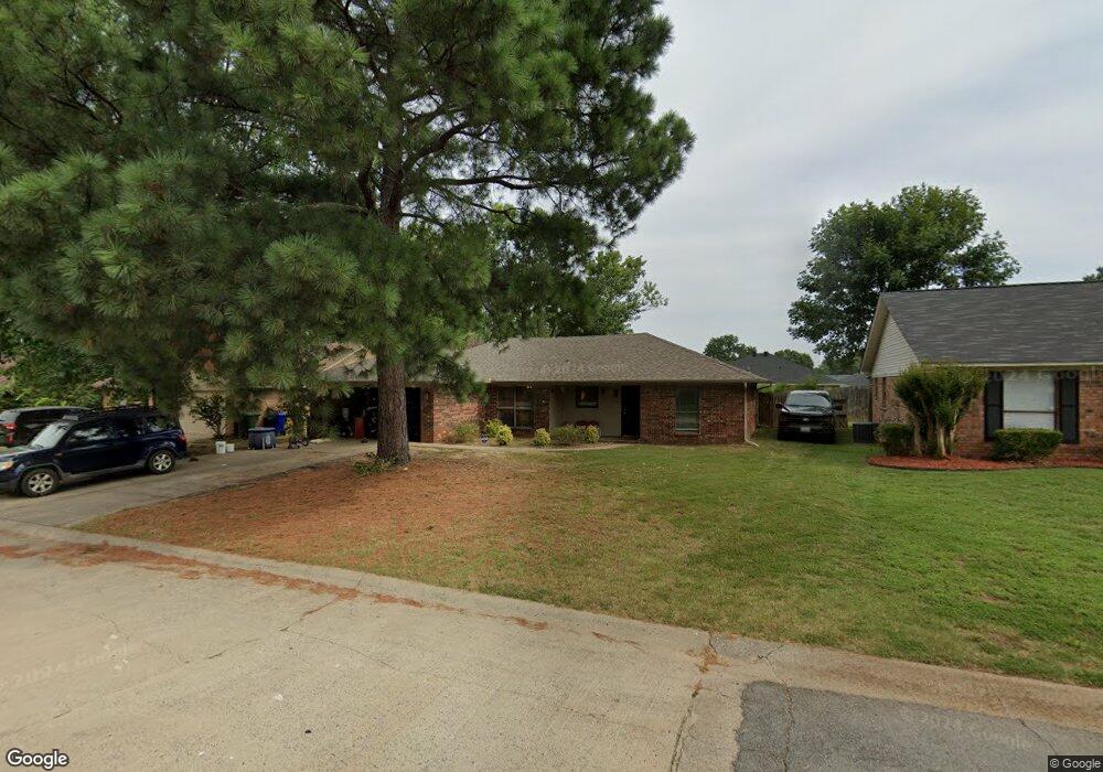 2712 Bruce St, Conway, AR 72034 - photo 1