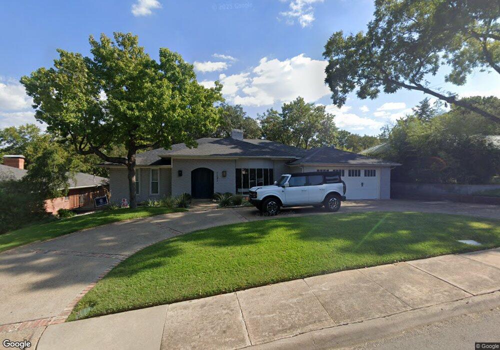 7242 Meadow Lake Ave, Dallas, TX 75214 - photo 1
