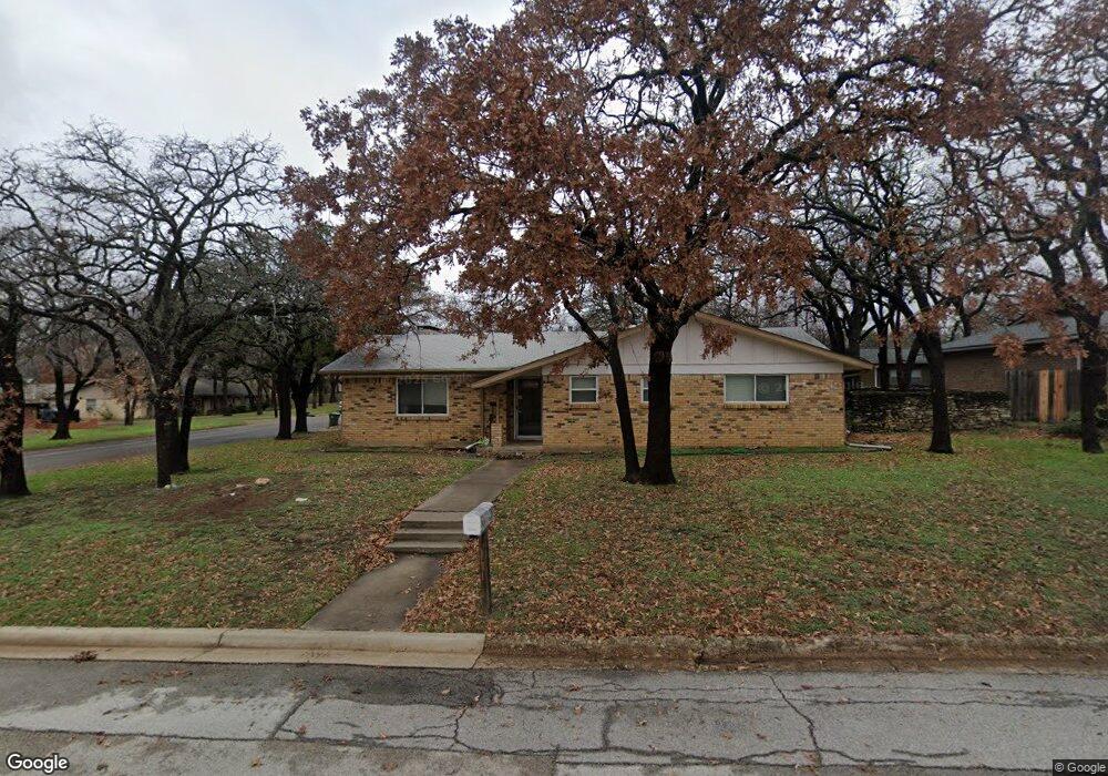 616 Plainview Dr, Hurst, TX 76054 - photo 1