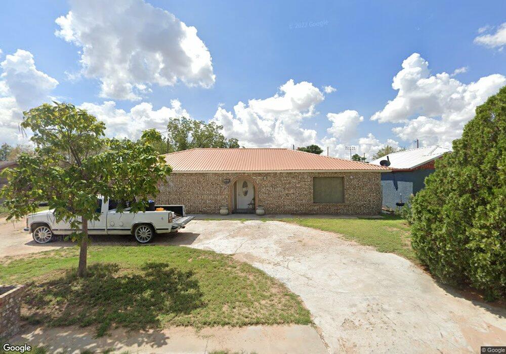 903 E Skelly St, Hobbs, NM 88240 - photo 1