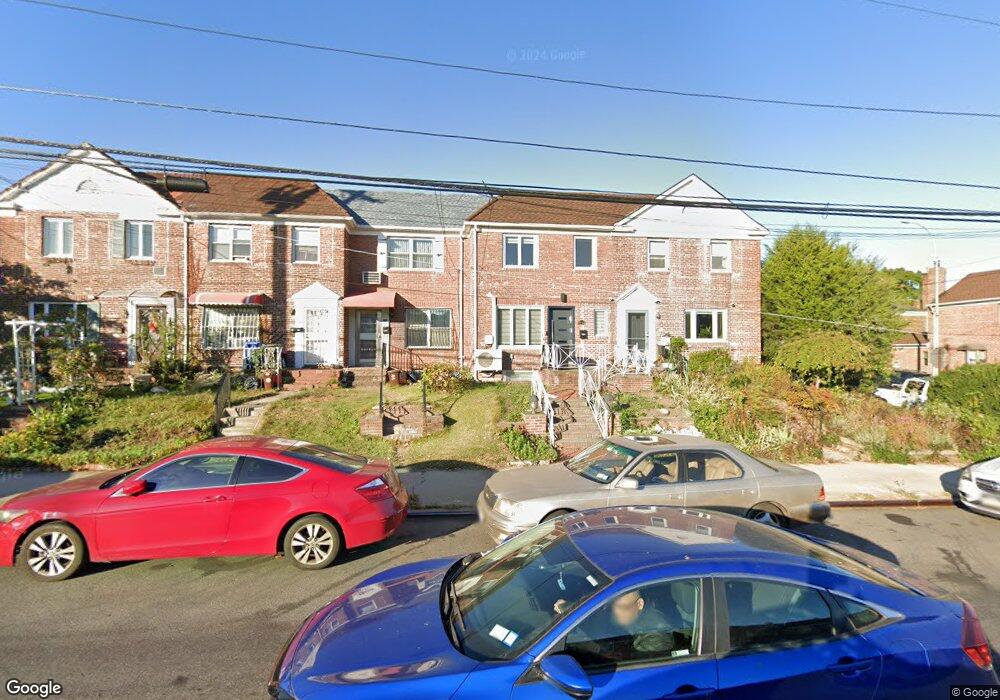 7704 Utopia Pkwy, Fresh Meadows, NY 11366 - photo 1