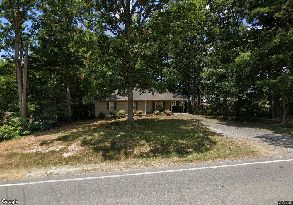 212 Pineview St, Asheboro, NC 27203 - photo 1