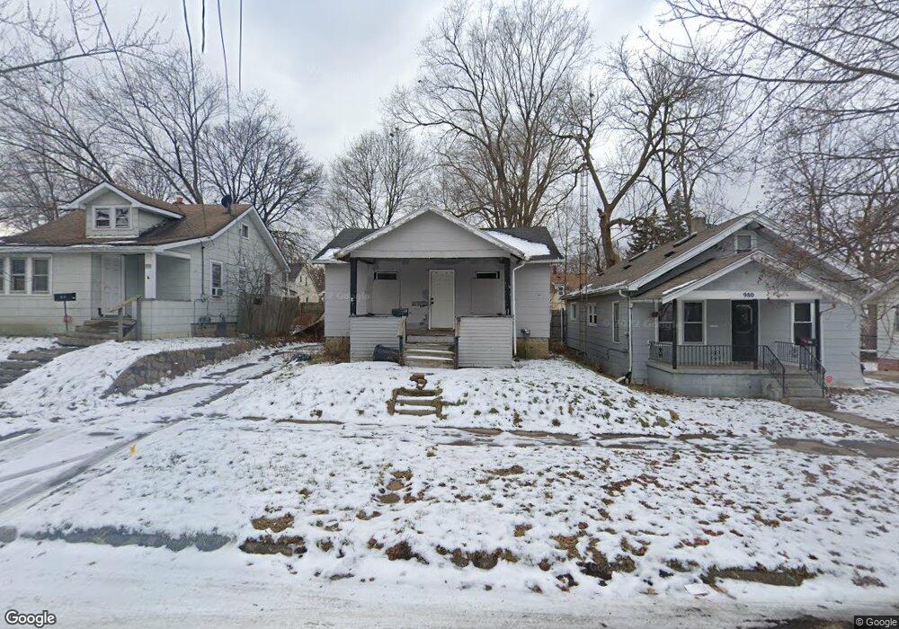 982 Hammond Ave, Flint, MI 48503 - photo 1