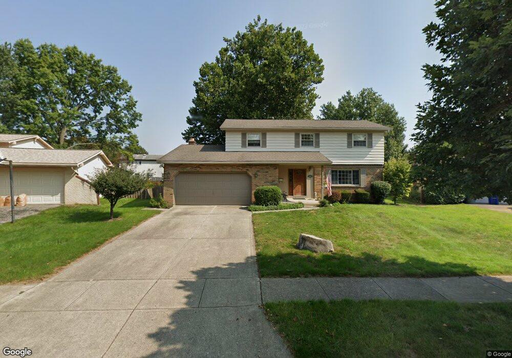 1852 Balsamridge Rd, Columbus, OH 43229 - photo 1