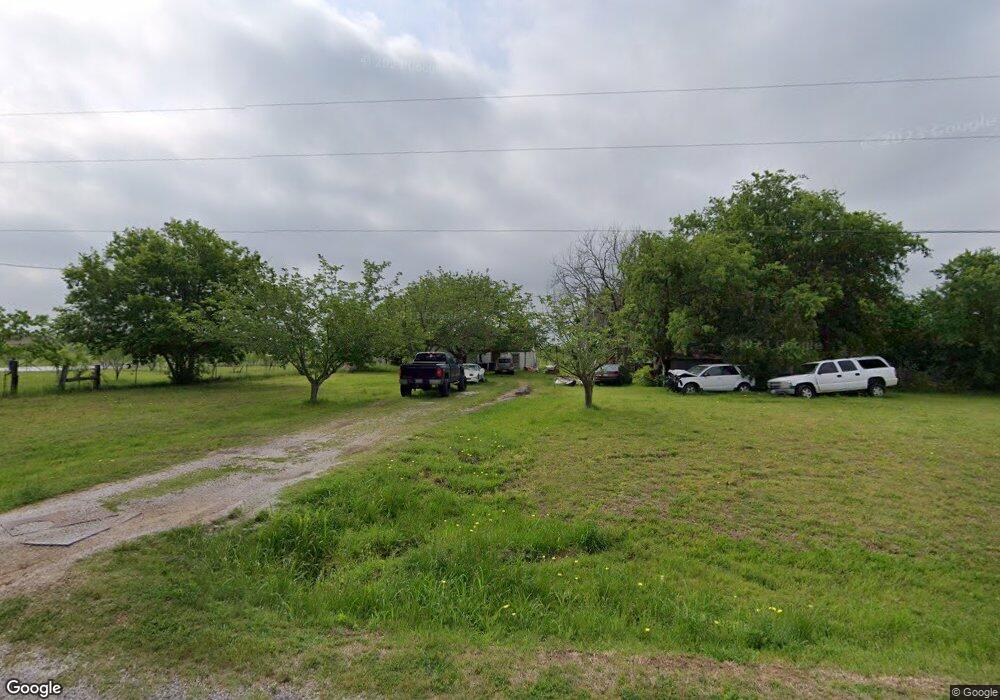 211 Alma Dr, Ennis, TX 75119 - photo 1