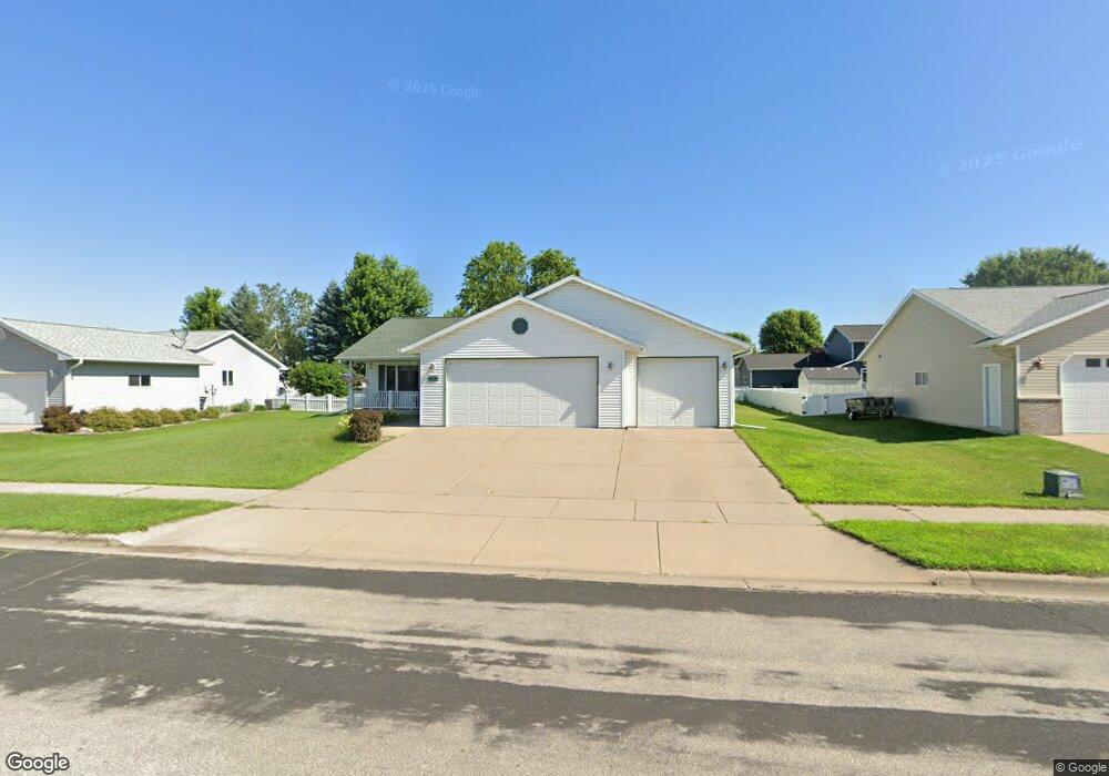 1007 Greenwood St, Holmen, WI 54636 - photo 1