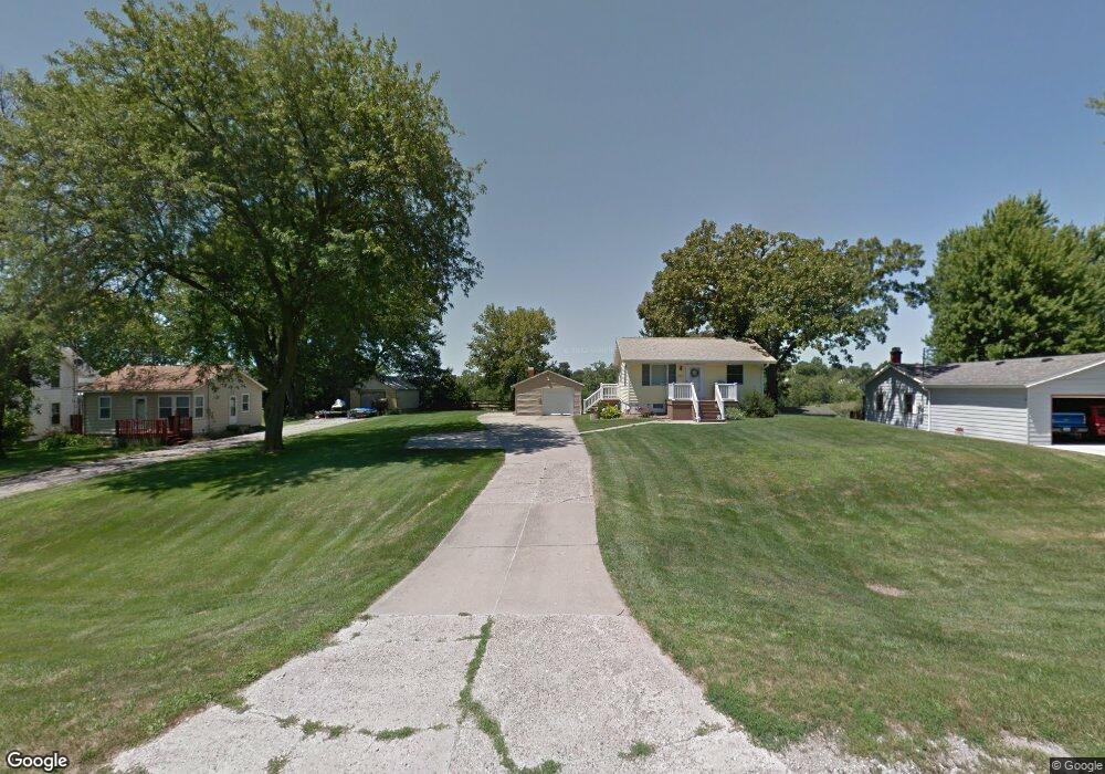 1223 W 4th St N, Newton, IA 50208 - photo 1
