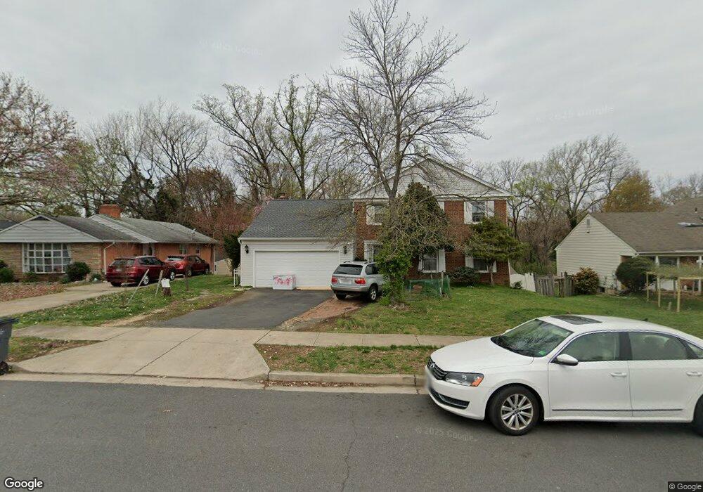 5830 Glen Forest Dr, Falls Church, VA 22041 - photo 1