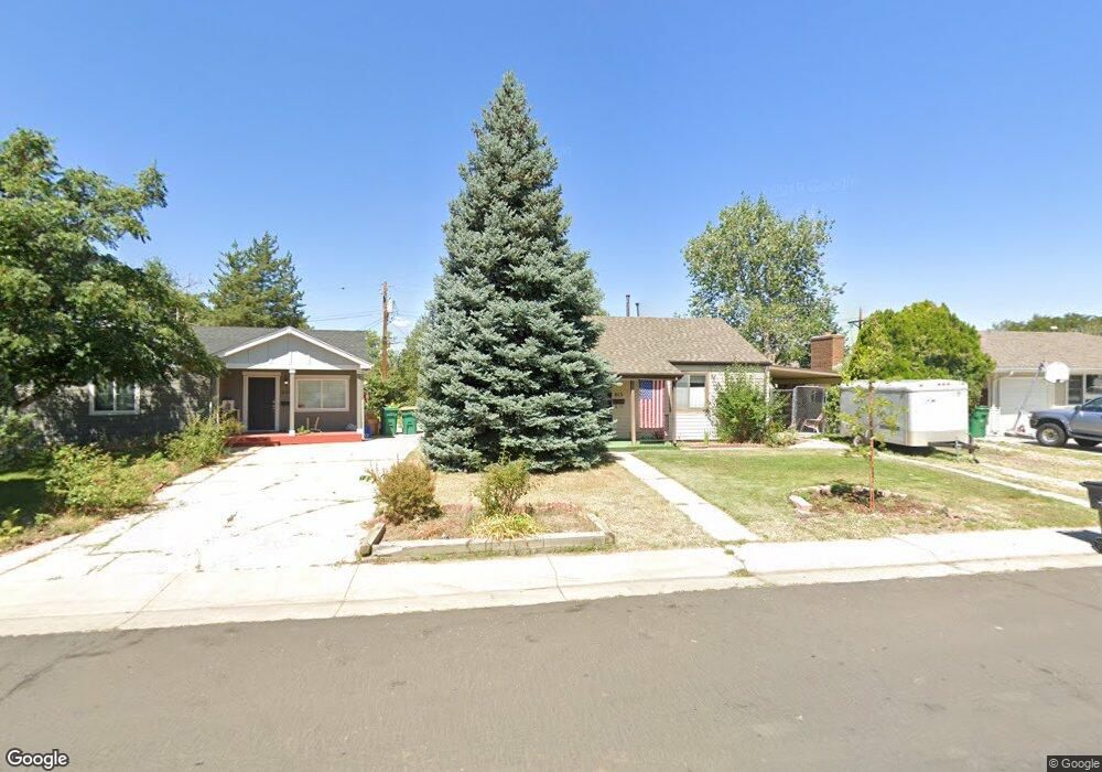 815 Oswego St, Aurora, CO 80010 - photo 1