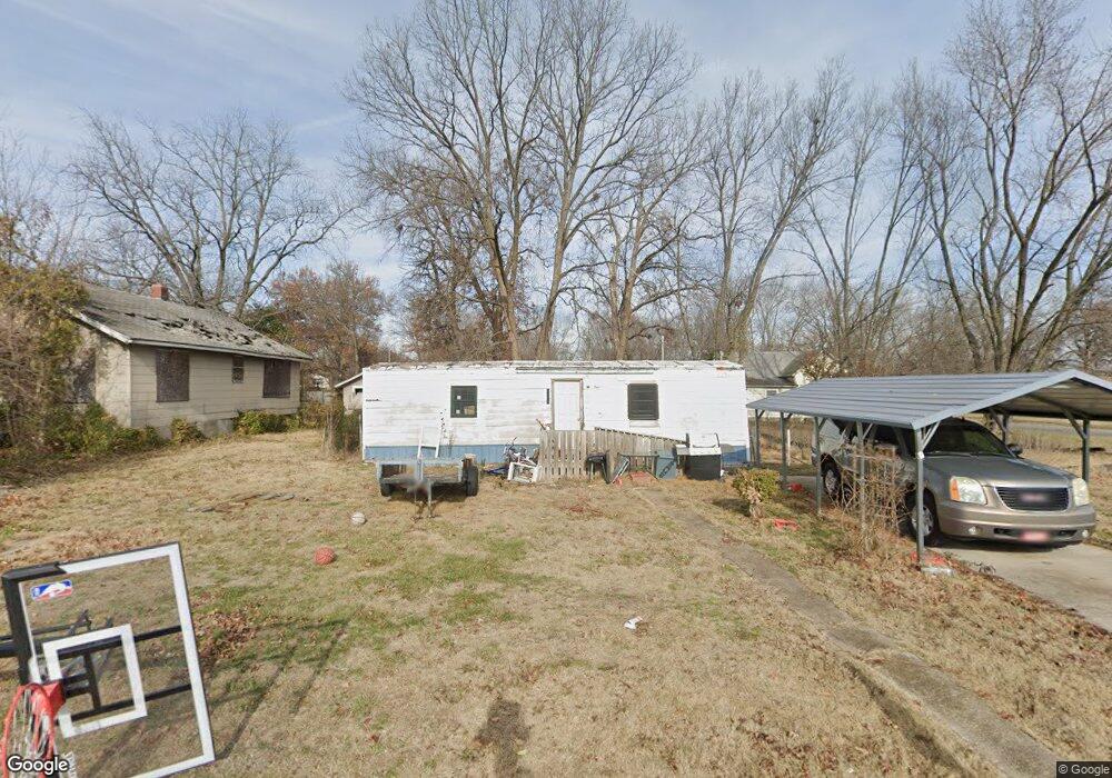 1405 Wilson Ave, Parsons, KS 67357 - photo 1