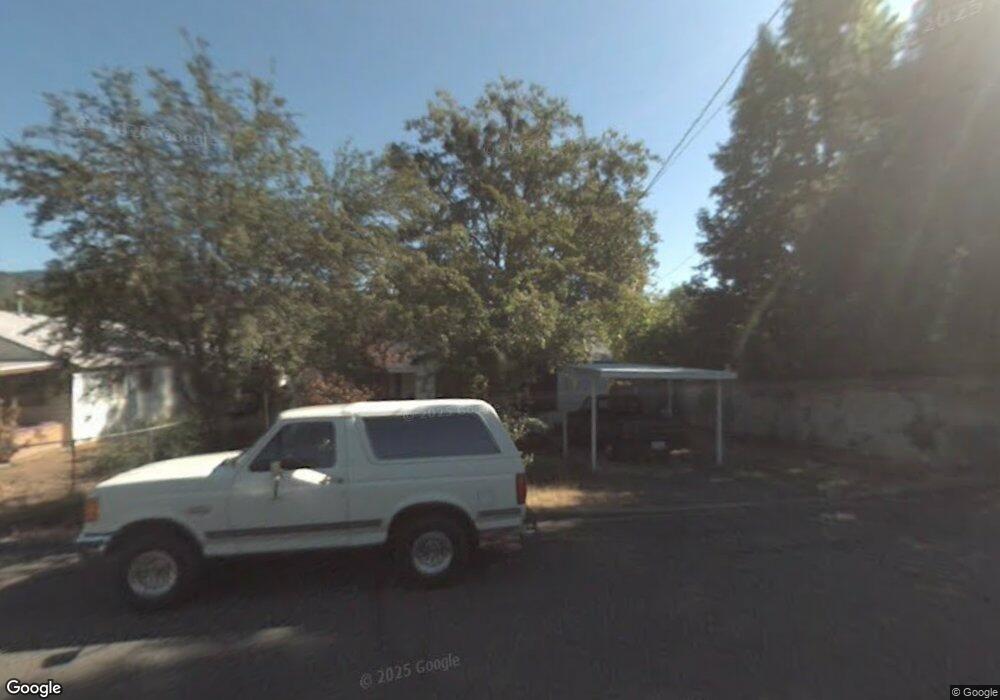 1009 NW Elm St, Grants Pass, OR 97526 - photo 1