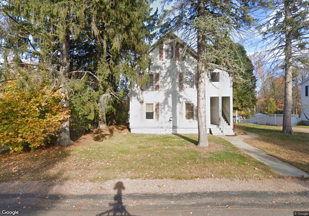 4 Arlington St, Essex Junction, VT 05452 - photo 1