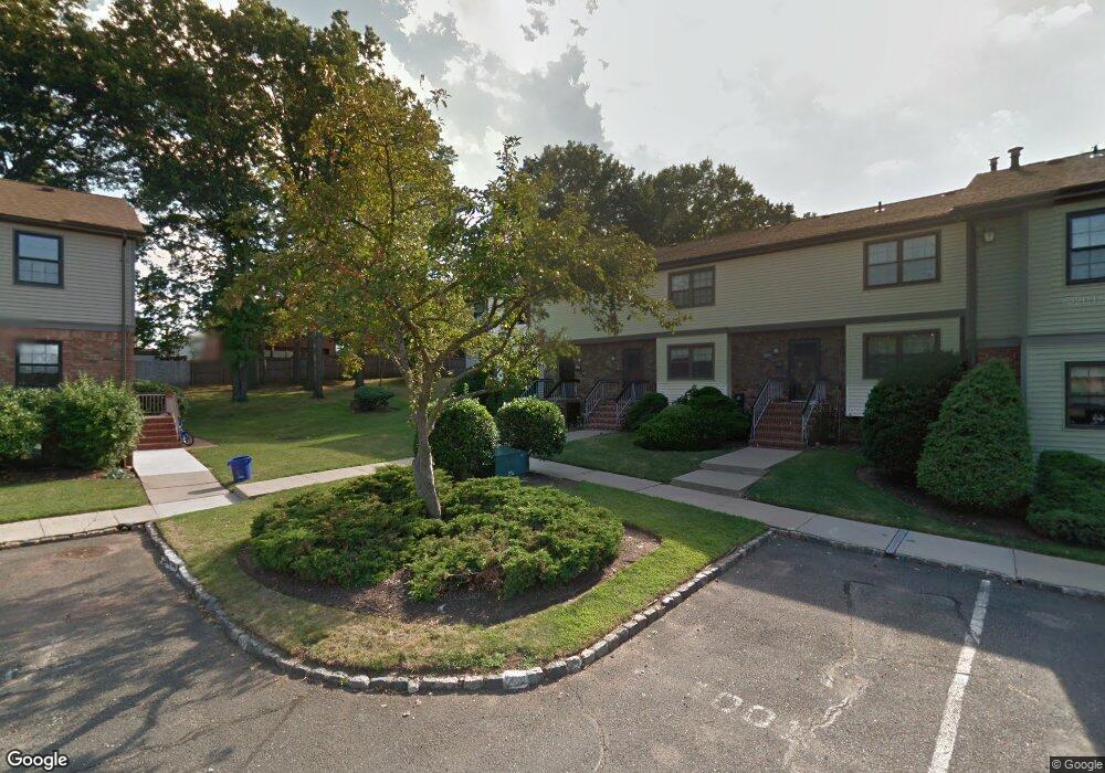 1002 Maple Hill Dr, Woodbridge, NJ 07095 - photo 1