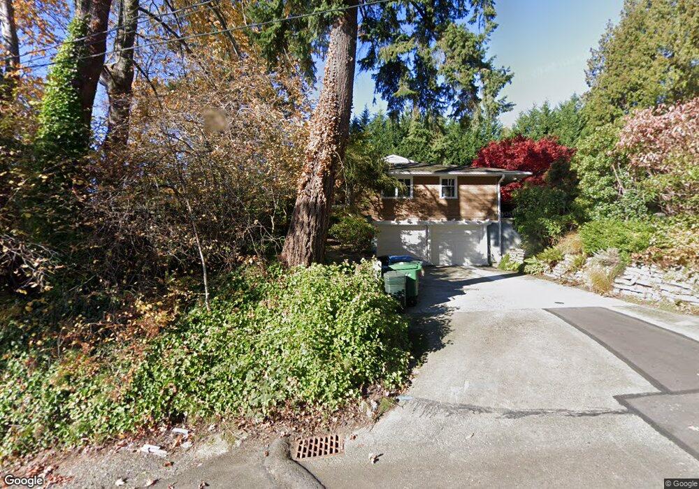 4131 Boulevard Place, Mercer Island, WA 98040 - photo 1