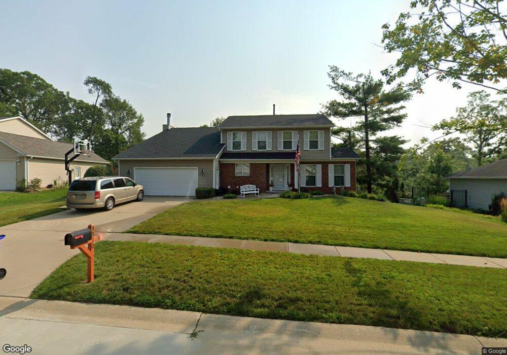 3310 Silverthorne Rd NE, Cedar Rapids, IA 52402 - photo 1