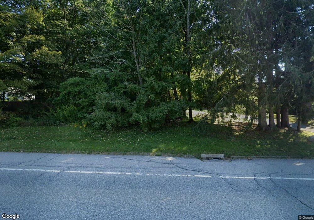 1241 Smith Ridge Rd, New Canaan, CT 06840 - photo 1