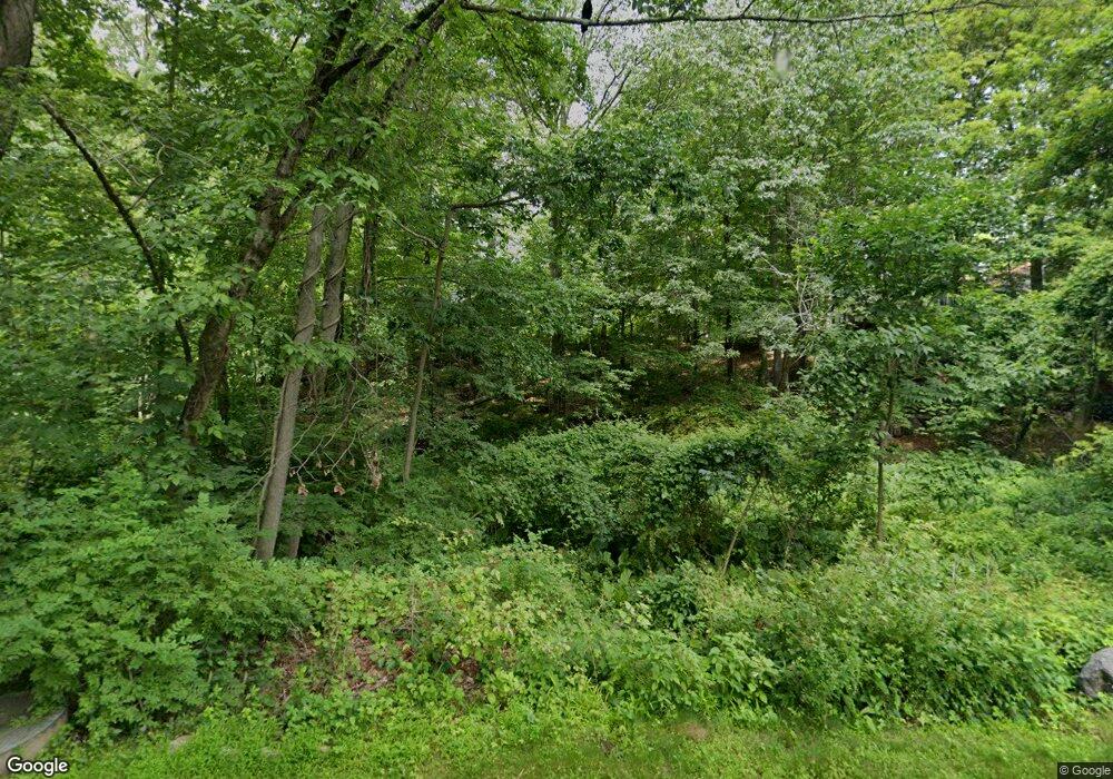 37 Lismore Ln, Greenwich, CT 06831 - photo 1