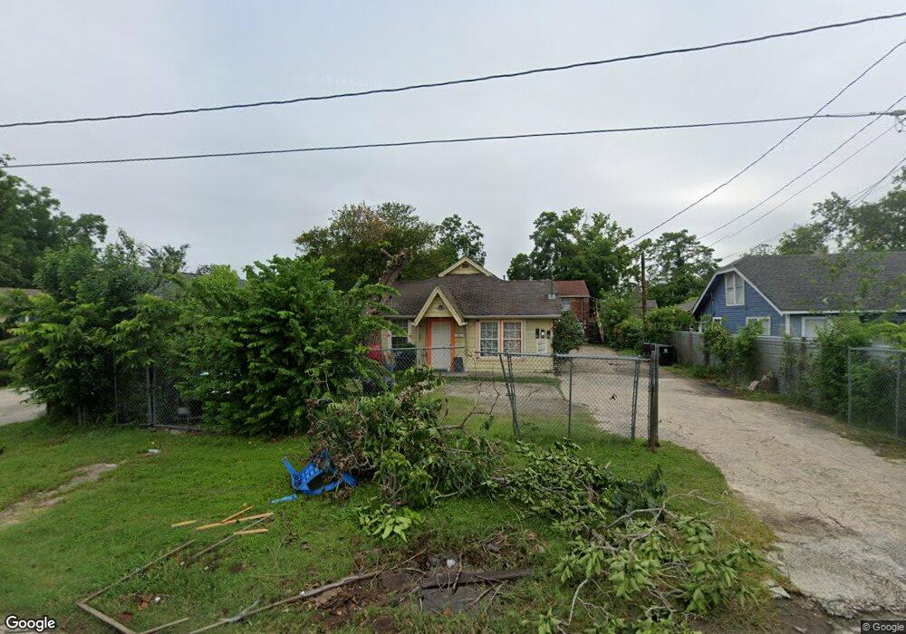 2309 Caplin St, Houston, TX 77026 - photo 1