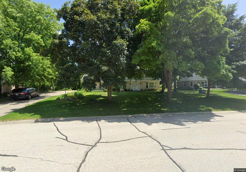 1770 Village Green Ct, Elm Grove, WI 53122 - photo 1