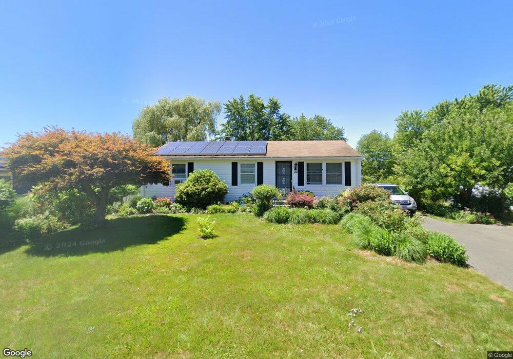 22 Farmstead Cir, Bloomfield, CT 06002 - photo 1