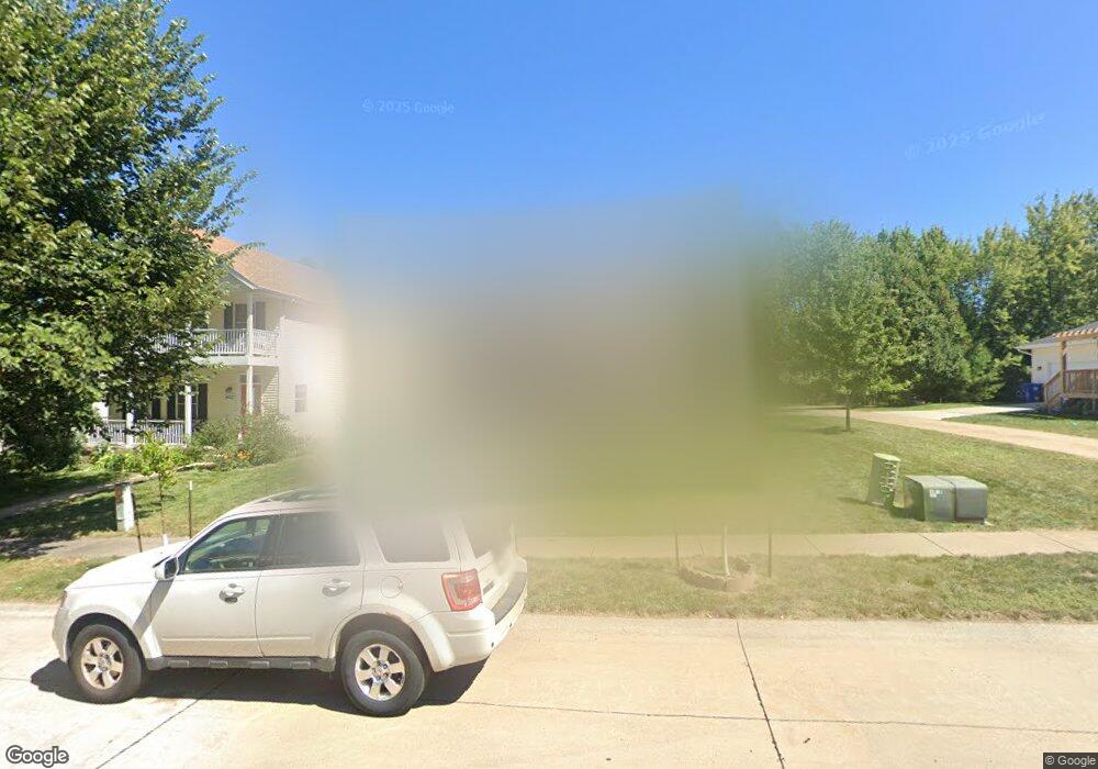 4617 Kelling St, Davenport, IA 52806 - photo 1