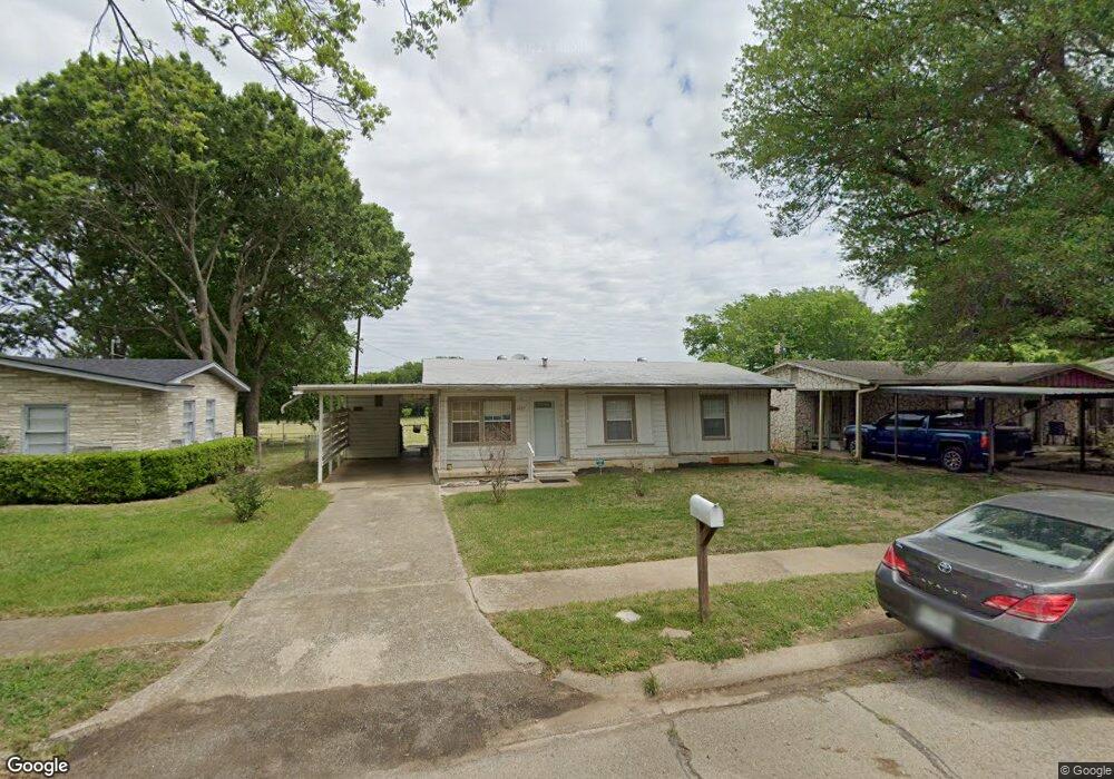 1821 Ridgewood Rd, Denison, TX 75020 - photo 1