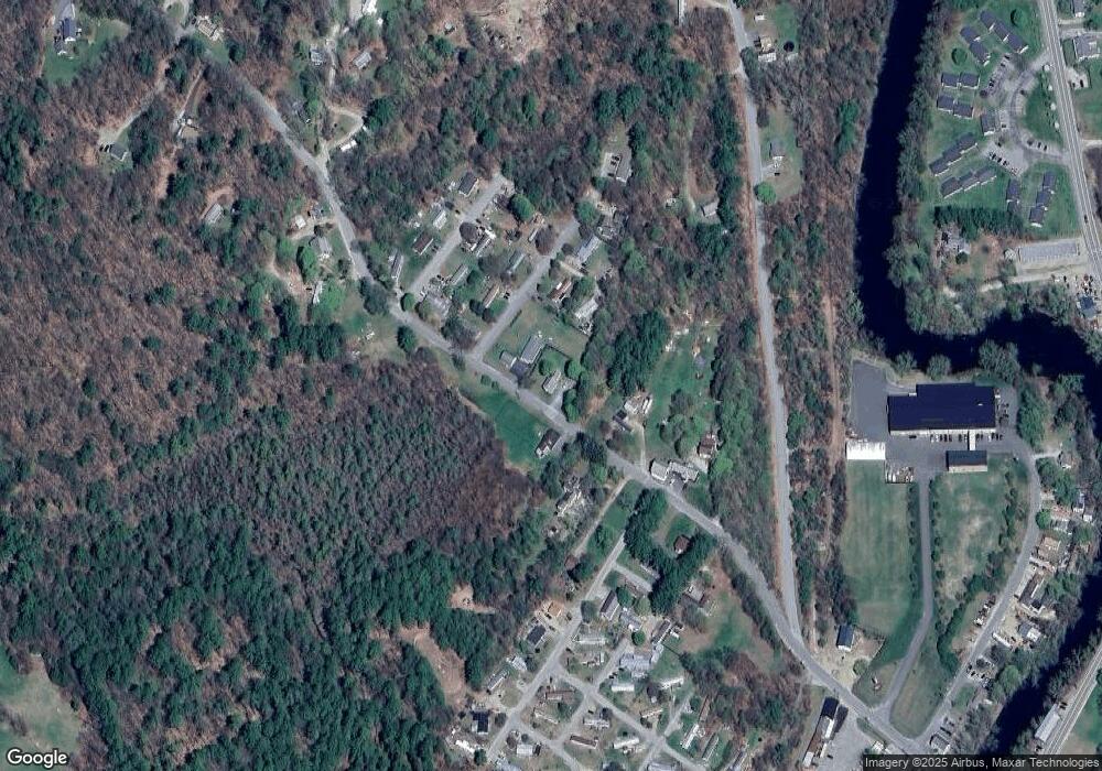 63 Elm St, Winchester, NH 03470 - photo 1