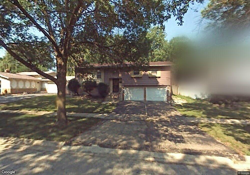 18960 Maple Ave, Country Club Hills, IL 60478 - photo 1