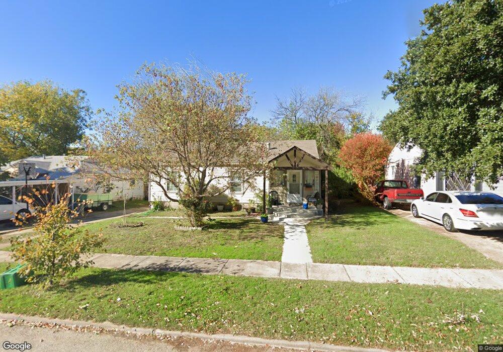 609 Ouida St, Grand Prairie, TX 75051 - photo 1