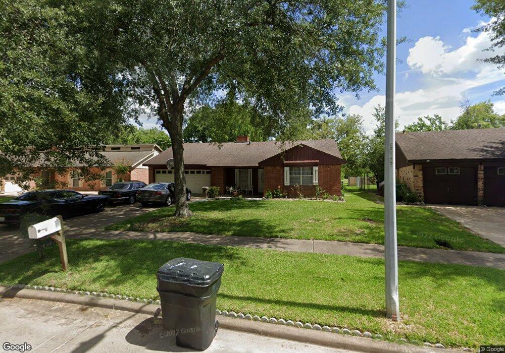 5902 Par Four Dr, Houston, TX 77088 - photo 1