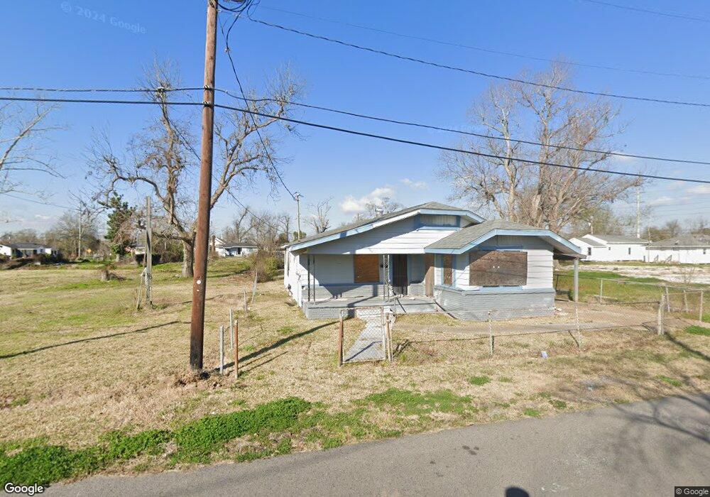 311 N Goos Blvd, Lake Charles, LA 70601 - photo 1