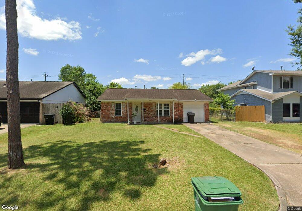 10922 Twig Dr, Houston, TX 77089 - photo 1