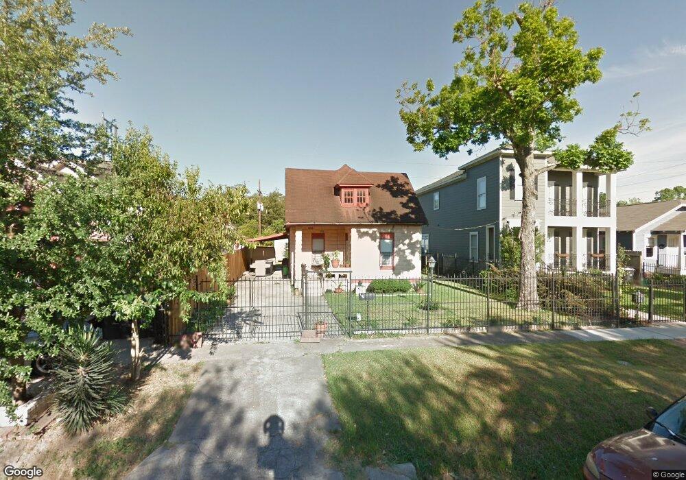 733 Allston St, Houston, TX 77007 - photo 1
