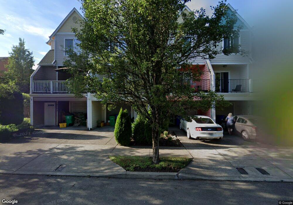 14707 NE Couch St, Portland, OR 97230 - photo 1