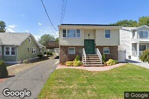 14 Frederick St, Moonachie, NJ 07074