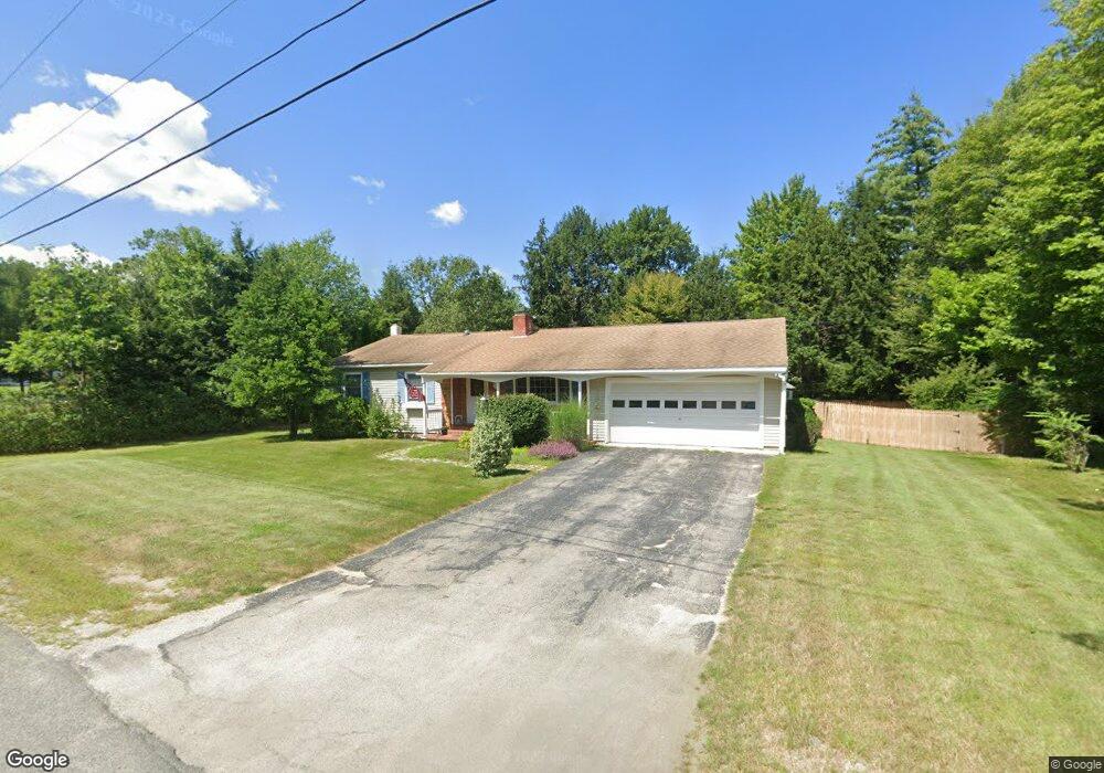 182 Pinewood Dr, Contoocook, NH 03229 - photo 1