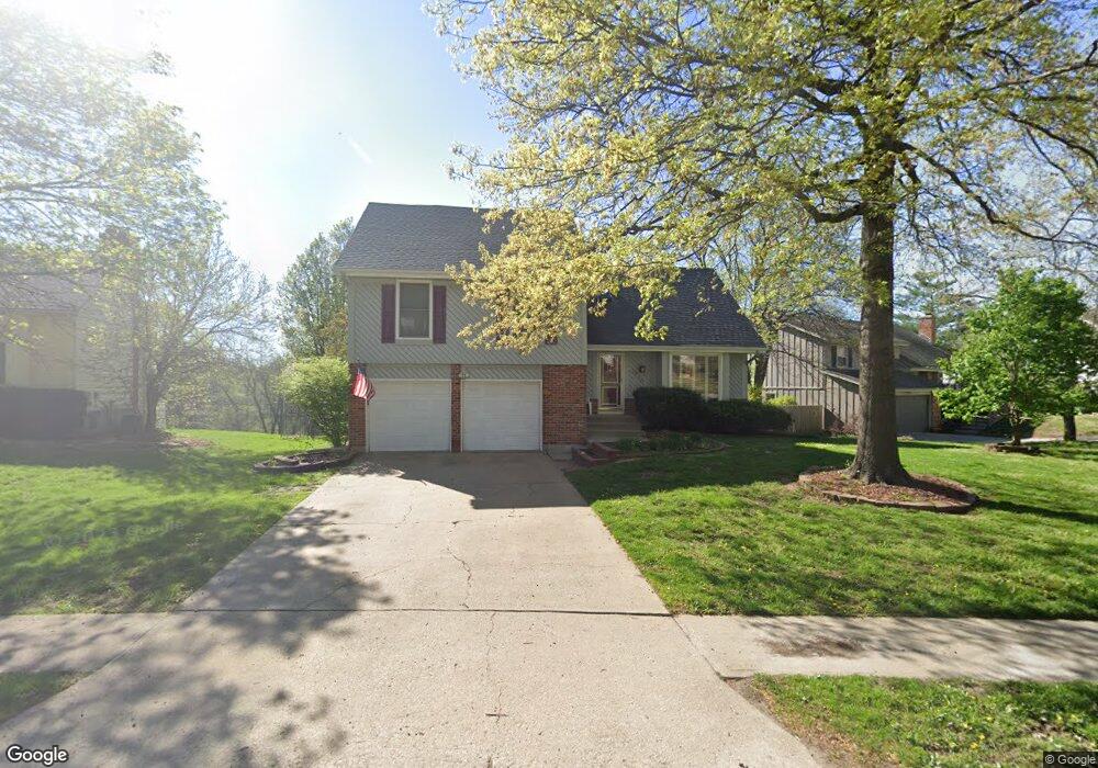 7936 Haskins St, Lenexa, KS 66215 - photo 1