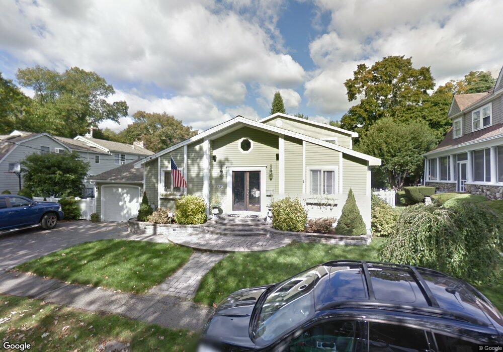 85 Buckingham Rd, Milton, MA 02186 - photo 1