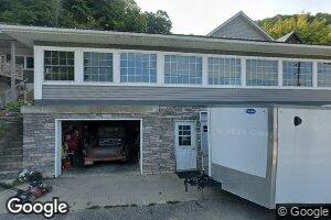 721 Pearl St, Lansing, IA 52151