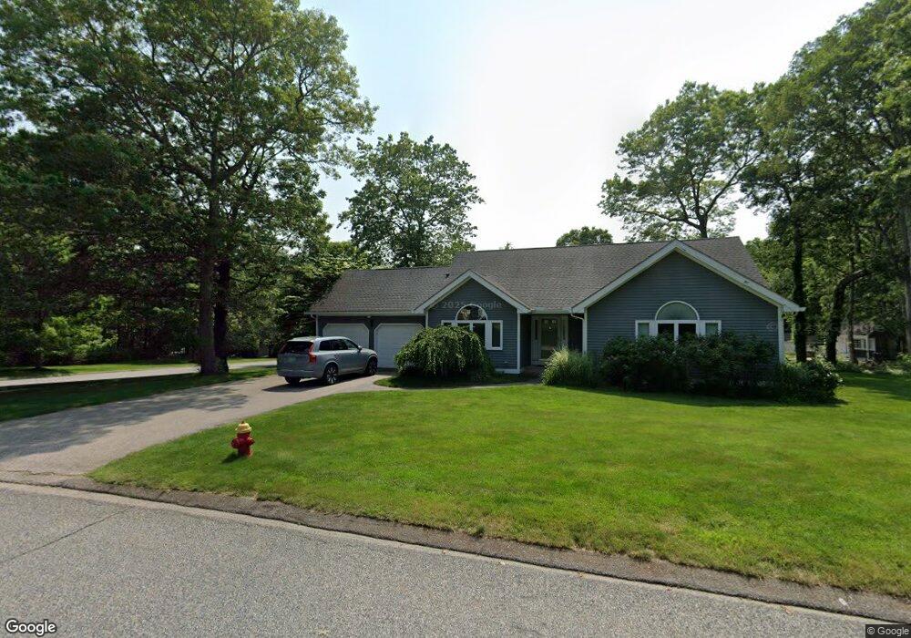 415 Chestnut Hill Rd, Wakefield, RI 02879 - photo 1