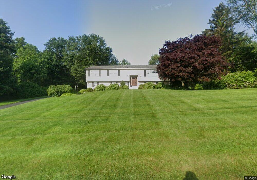 663 Brentwood Rd, Orange, CT 06477 - photo 1