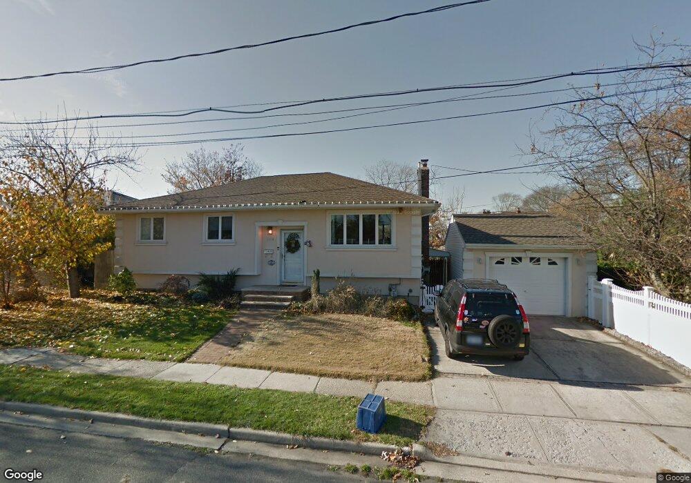 3194 Neptune Ave, Oceanside, NY 11572 - photo 1