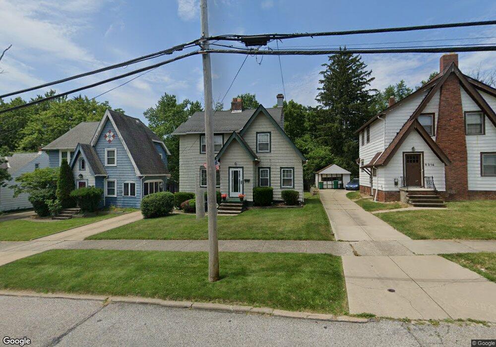 5318 Thomas St, Maple Heights, OH 44137 - photo 1