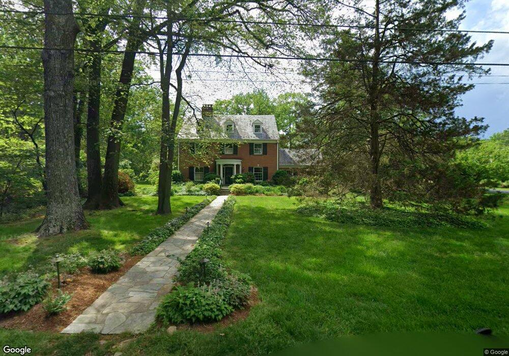 920 Vicar Ln, Alexandria, VA 22302 - photo 1