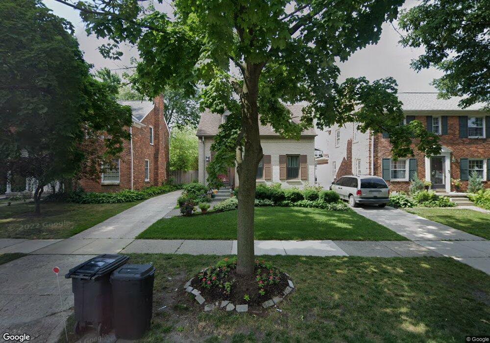 473 Calvin Ave, Grosse Pointe Farms, MI 48236 - photo 1