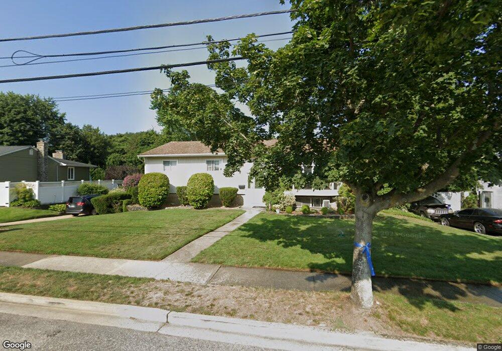 15 Manchester Dr, Bethpage, NY 11714 - photo 1