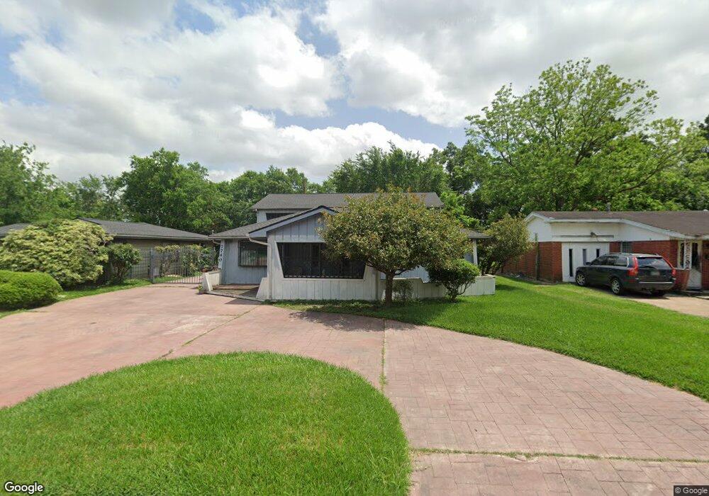 7740 Bretshire Dr, Houston, TX 77016 - photo 1